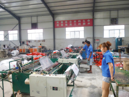 制袋車(chē)間 制袋車間